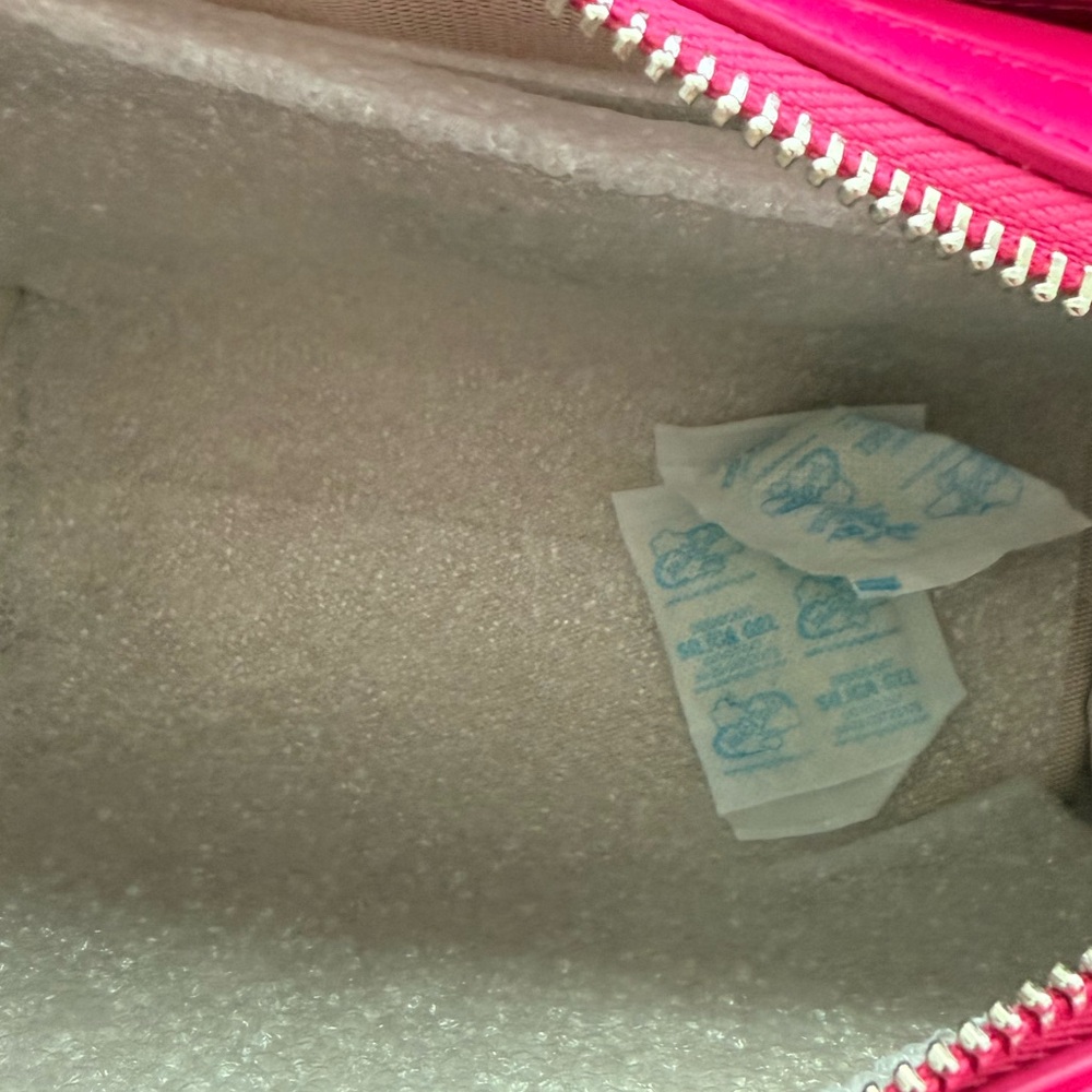 NEW Coach Rogue Tea Rose in Dragon Fruit- NWT - Picture 11 of 15
